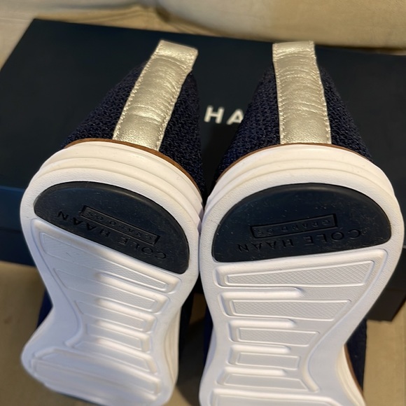 COLE HAAN Original Grand Wing-Tip Oxford Sneakers - Picture 9 of 10